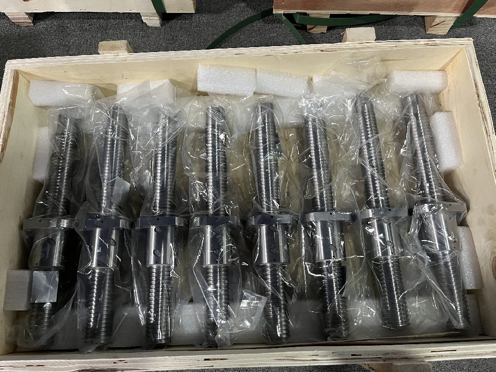 广东的李先生订购的丝杠